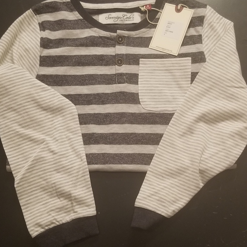 Sovereign Code long sleeve kids T size 6 NWT